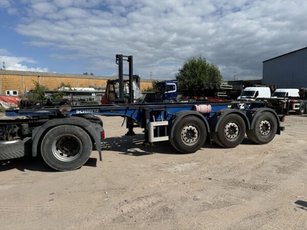 Schmitz Cargobull SGF*S3 - 20FT TANKCHASSIS - 3410KG