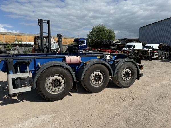 Schmitz Cargobull SGF*S3 - 20FT TANKCHASSIS - 3410KG – Bild 3
