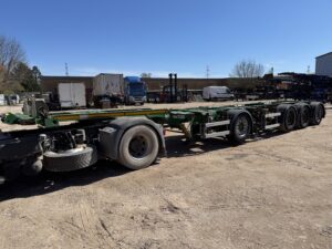 DENNISON 4 AXLE - 56T - MERCEDES AXLE - LIFT